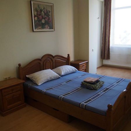 Dolphin Apartment 敖德萨 外观 照片
