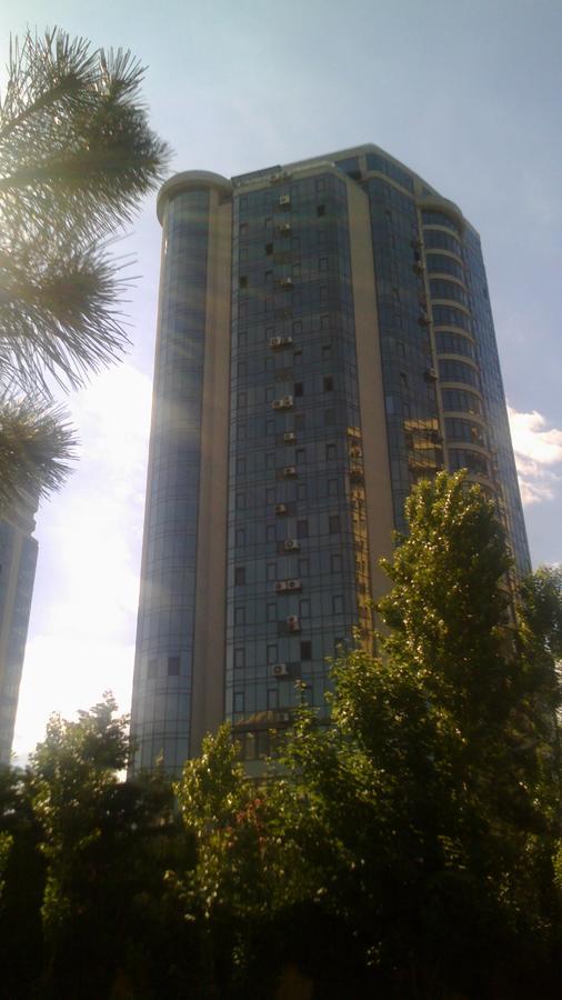 Dolphin Apartment 敖德萨 外观 照片